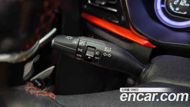 Kia Niro 2019 — Şəkil 28/31