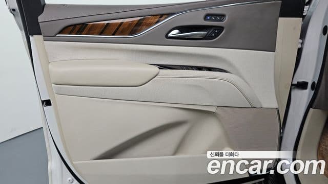 Cadillac Escalade 2021 — Şəkil 46/46