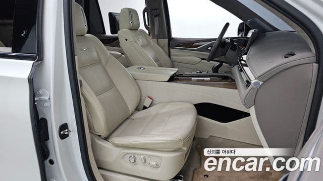 Cadillac Escalade 2021 — Şəkil 38/46
