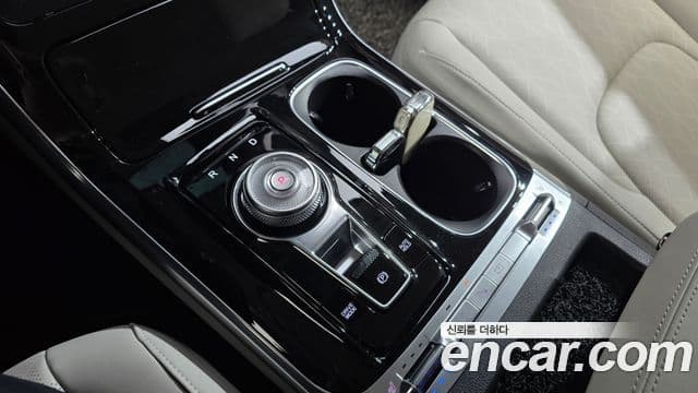 Kia Carnival 2022 — Фото 9/20