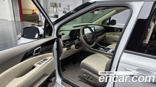 Kia Carnival 2025 — Фото 10/20