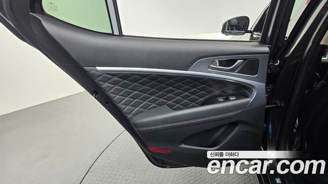 Genesis G70 2022 — Şəkil 33/39