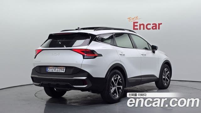 Kia Sportage 2022 — Фото 2/20