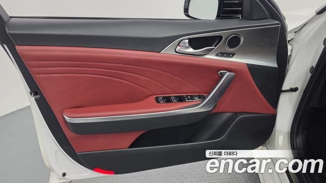 Kia Stinger Meister 2020 — ფოტო 8/40
