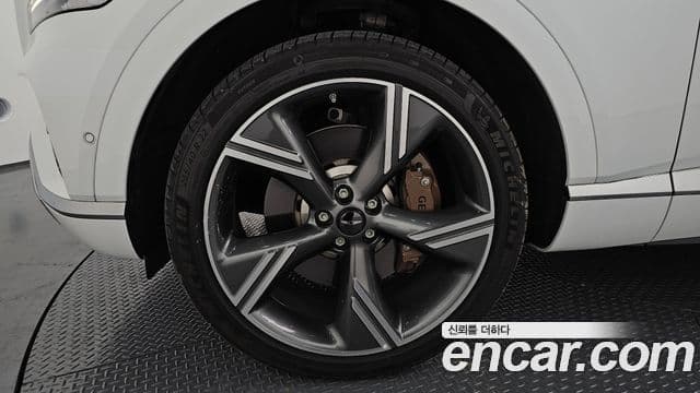 Genesis GV80 2023 — ფოტო 4/20