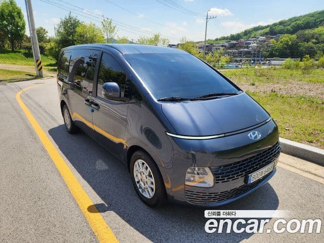 Hyundai Staria 2022 — Şəkil 10/20