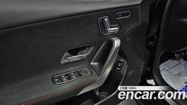Mercedes-Benz A-Class 2021 — Şəkil 18/20