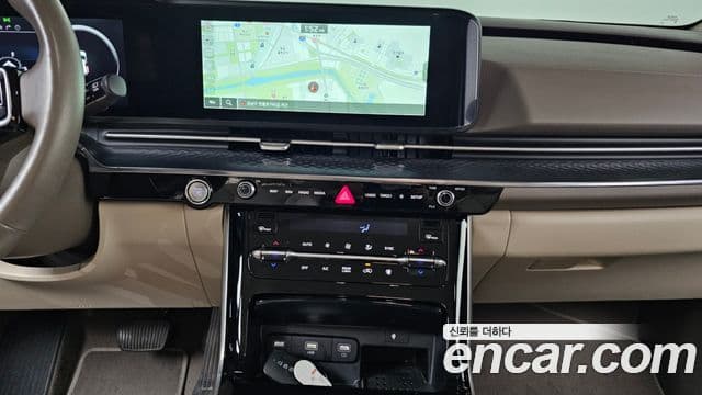 Kia Carnival 2023 — Şəkil 13/20