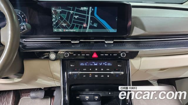 Kia Carnival 2022 — Photo 10/20