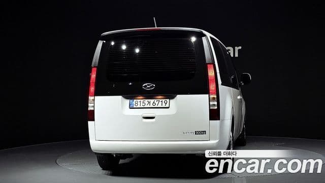 Hyundai Staria 2024 — ფოტო 4/20