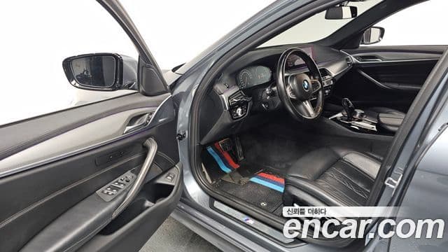 BMW 5 Series 2019 — ფოტო 11/20