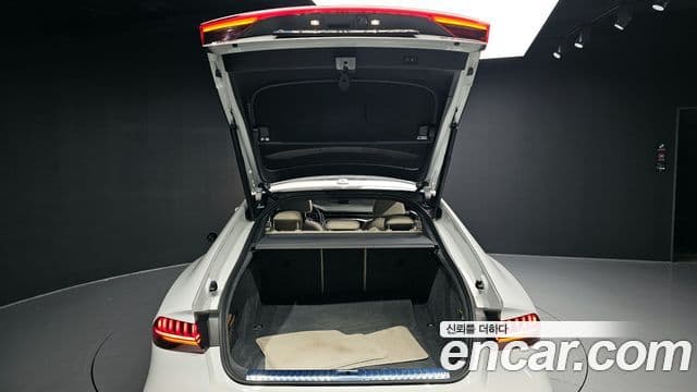 Audi A7 2021 — фото 20 из 20
