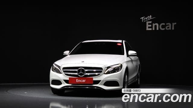 Mercedes-Benz C-Class 2018 — ფოტო 3/20