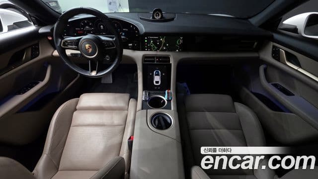 Porsche Taycan 2023 — Şəkil 12/20