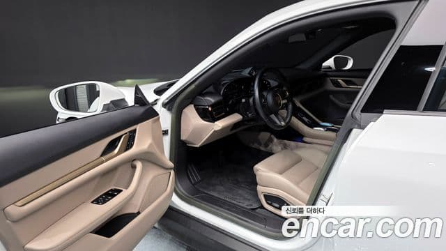Porsche Taycan 2023 — Şəkil 14/20