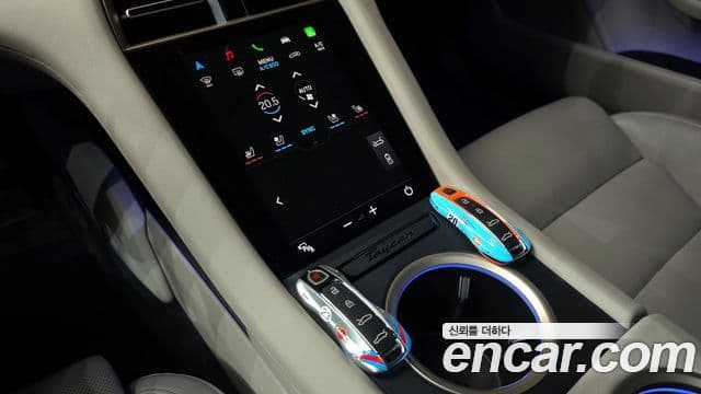 Porsche Taycan 2023 — Şəkil 4/20