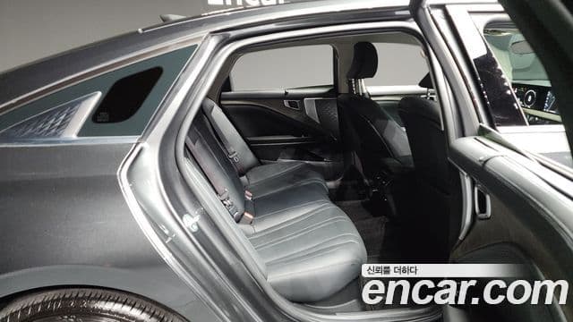 Kia K8 2023 — фото 11 из 20
