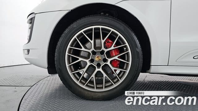 Porsche Macan 2018 — фото 4 из 20