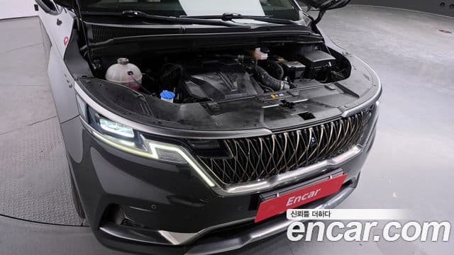 Kia Carnival 2021 — фото 6 из 20
