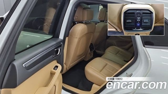 Porsche Macan 2018 — ფოტო 11/18