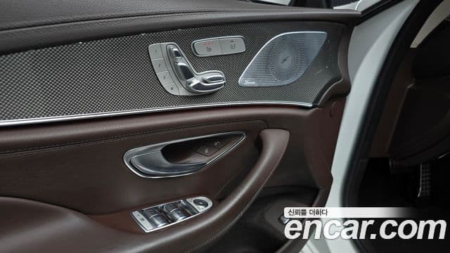 Mercedes-Benz CLS-Class 2020 — фото 18 из 20