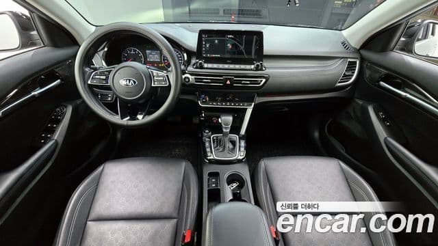 Kia Seltos 2020 — ფოტო 7/20