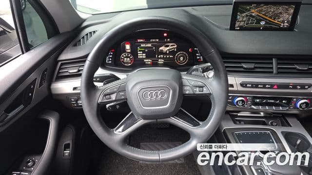 Audi Q7 2019 — фото 13 из 20