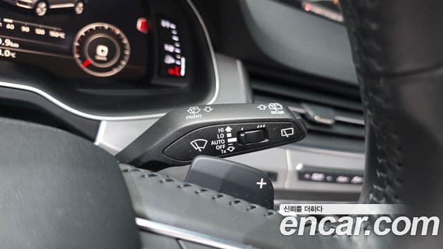 Audi Q7 2019 — фото 14 из 20