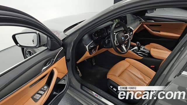 BMW 5 Series 2021 — ფოტო 11/20
