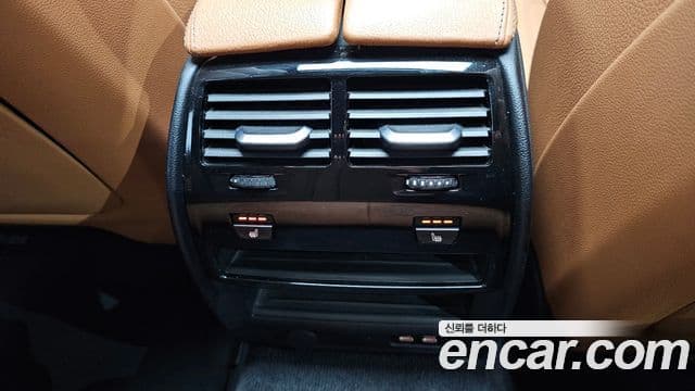 BMW 5 Series 2021 — ფოტო 19/20