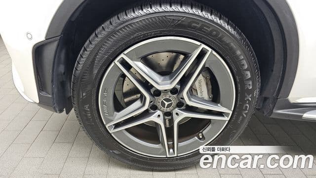 Mercedes-Benz GLC-Class 2020 — ფოტო 5/20