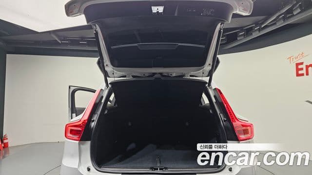 Volvo XC40 2021 — Şəkil 20/20