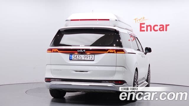 Kia Carnival 2023 — фото 4 из 20
