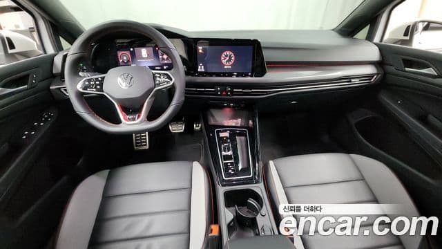 Volkswagen Golf 2023 — ფოტო 6/20