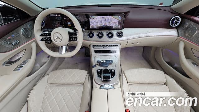 Mercedes-Benz E-Class 2021 — ფოტო 7/20