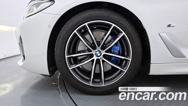 BMW 5 Series 2022 — фото 5 из 20