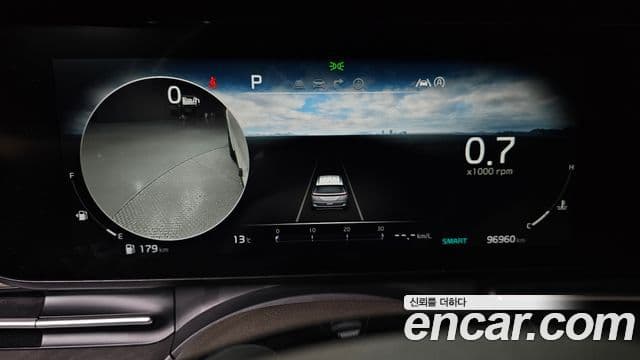 Kia Carnival 2021 — Фото 8/20