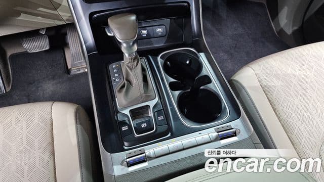 Kia Carnival 2021 — Фото 9/20