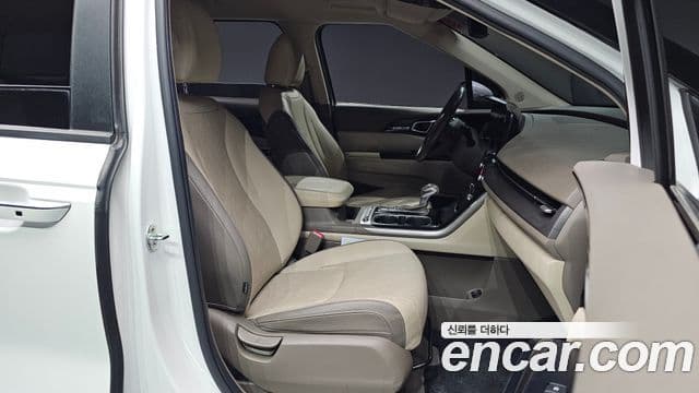 Kia Carnival 2021 — Фото 10/20