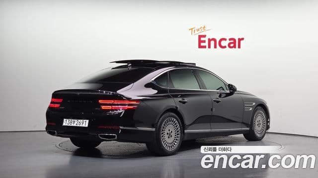 Genesis Electrified G80 2022 — фото 2 из 20