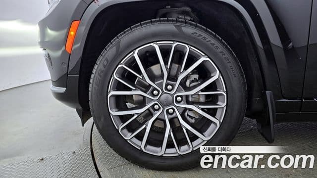 Jeep Grand Cherokee 2022 — фото 4 из 20