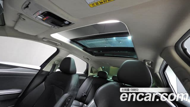 Kia K5 2020 — фото 11 из 20