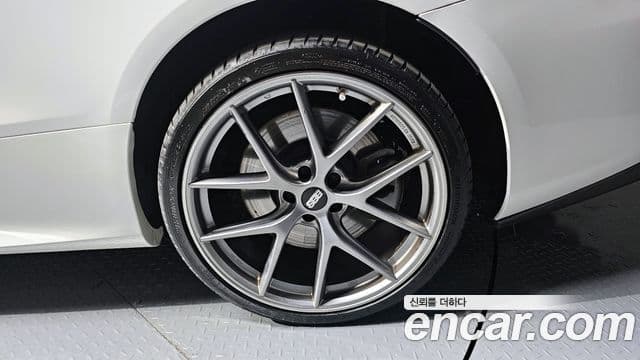 Mercedes-Benz E-Class 2021 — ფოტო 5/20