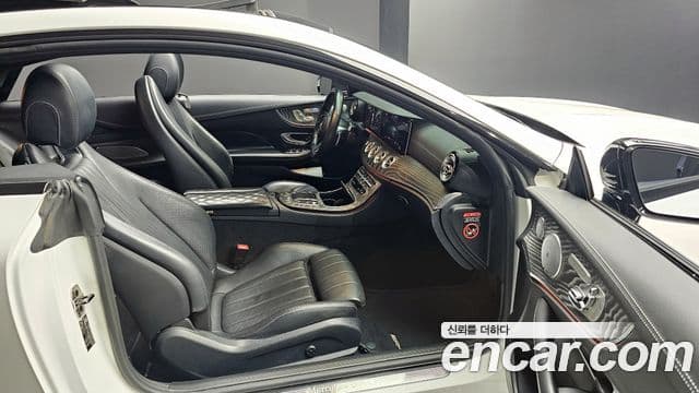 Mercedes-Benz E-Class 2021 — ფოტო 11/20