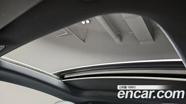 Mercedes-Benz E-Class 2021 — ფოტო 16/20