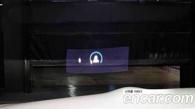 Mercedes-Benz E-Class 2021 — ფოტო 17/20