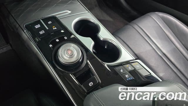 Kia K8 2021 — Şəkil 9/20