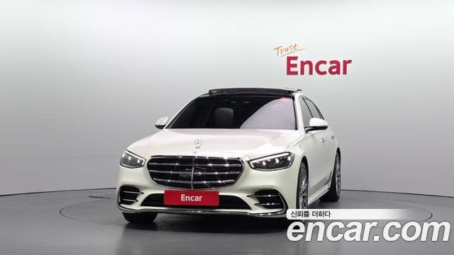 Mercedes-Benz S-Class 2023 — Photo 16/20