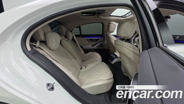 Mercedes-Benz S-Class 2023 — Photo 2/20