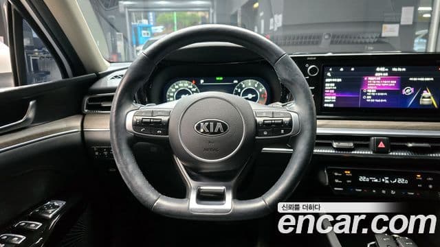 Kia K5 2021 — Şəkil 14/20